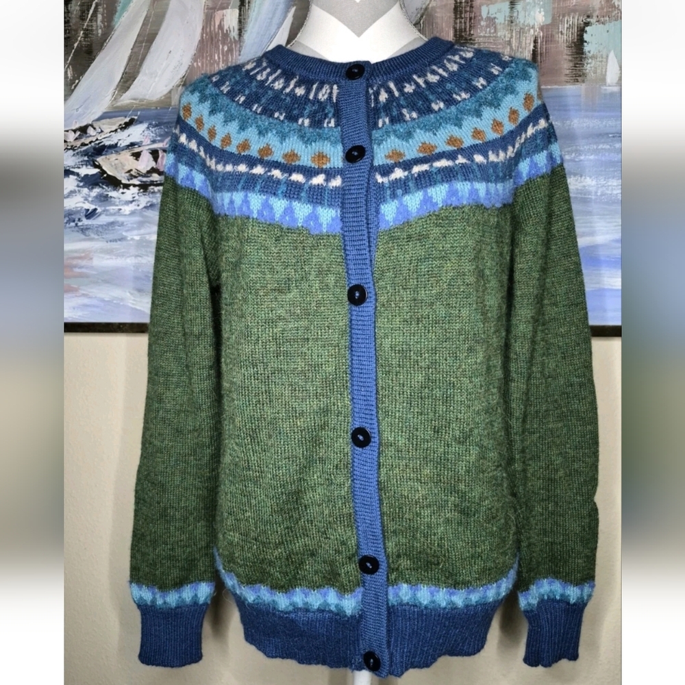 Novica 100% Aplaca Women's Green Yoke Long Sleeve Cardigan From Peru
